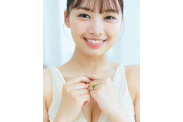 日向坂46濱岸ひより、純白ウエディングドレス姿 1st写真集先行カット解禁【もしも】 画像