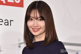 小嶋陽菜、美谷間＆美尻際立つ“超ミニ丈”姿披露「破壊力すごい」「モチベ上がる」の声 画像
