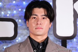 SixTONES森本慎太郎は冬でも“半ズボン×サンダル”「当たり前になるときが来るんじゃないか」【正体】 画像