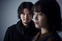 磯村勇斗、1月期TBS金ドラ出演決定 “謎の週刊誌記者”役「普段は撮られたり追われる側なので…」【クジャクのダンス、誰が見た？】 画像