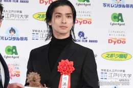 横浜流星、“約10年の付き合い”藤井道人監督に感謝「自分の中でも1つの集大成」【第49回報知映画賞】 画像