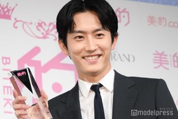 杉野遥亮、2025年の目標を報道陣に呼びかけ「ぜひよろしくお願いします」 画像