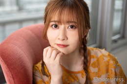 エミリン、幼少期のショット公開 ミニーマウスの“神対応”に「素敵」「尊い」とファンほっこり 画像