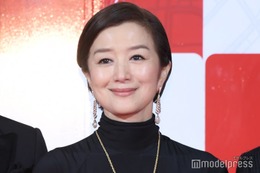 木村拓哉、主演映画「グランメゾン・パリ」初鑑賞後に鈴木京香をハグした理由 号泣していた共演者とは？「手を差し出したらぐしゃ泣きしてて」 画像