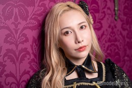 双子妊娠のヘラヘラ三銃士ありしゃん、ふっくらお腹披露「すっかりママの顔」「幸せオーラ出てる」と反響 画像