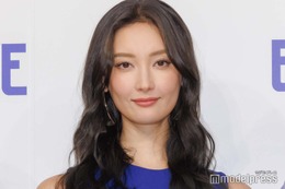 菜々緒、大胆紐ビキニ姿で驚異の美ボディ披露「刺激が強い」「息を呑む美しさ」の声 画像
