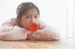 渡邉美穂、大人な表情＆等身大の姿収めたカレンダー決定 イベントも開催 画像