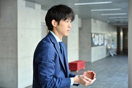 日曜劇場「御上先生」初回 蝶々の意味深シーンの伏線回収が話題「違和感あったところだ」「やっと意味が分かった」 画像