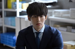 【御上先生 第3話】御上の過去明らかに 謎の青年の正体とは 画像