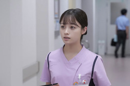 朝ドラ「おむすび」次週予告、結（橋本環奈）の母・愛子（麻生久美子）に視聴者ざわつく「イケメンと不倫？」「泰蔵兄ちゃんだ」の声 画像