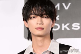 原因は自分にある。杢代和人、赤髪に劇的イメチェン「びっくり」「美の塊」の声 画像