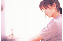 ZARD、35周年イヤー企画解禁 初の有観客アコースティックライブ開催・写真集2冊＆関係者インタビュー集も決定 画像