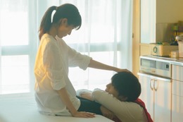 福本莉子＆SixTONESジェシー、初公開シーン満載 ビター＆スイートなキャラクターPV解禁【お嬢と番犬くん】 画像