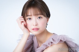 元フジアナ渡邊渚、フォトエッセイに込めた思い・過去の葛藤綴る「なぜ生きているんだろうと自問自答して」「現実が辛すぎて」 画像