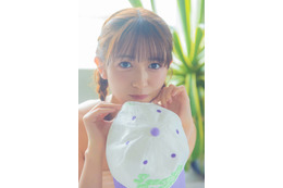 とき宣・小泉遥香、キュートな表情の水着SHOTに胸キュン！あどけなさと大人っぽさのギャップで魅せる 画像