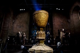 スタジオツアー東京、特別企画「炎のゴブレット」初開催 映画の名場面彩った貴重な品々展示 画像