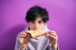 生田斗真主演「俺の話は長い」5年ぶり新作放送決定 小池栄子・清原果耶・杉野遥亮らも出演 画像