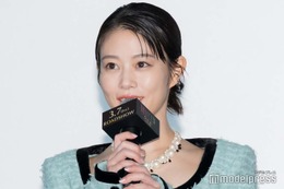 高畑充希、美脚際立つブルー衣装で登場 “突然好きになったもの”明かす【ウィキッド ふたりの魔女】 画像