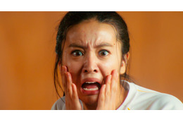 Koki,、別人級すっぴんから女神になるもピンチ 七変化の表情魅せる「女神降臨」特別映像解禁 画像
