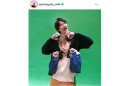 「ラブラブ」佐野勇斗、橋本環奈との『おむすび』夫婦SHOTに反響「ポーズかわいすぎる」 画像
