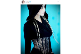 「大人の美」浜崎あゆみ、美しい横顔のフードSHOTにファンうっとり「神秘的」「綺麗すぎて鳥肌」 画像