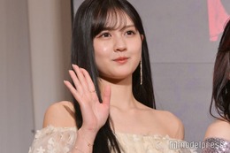 乃木坂46中村麗乃、純白コーデで美脚披露「リアルプリンセス」「スタイル抜群」の声 画像