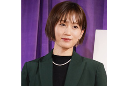 「スタイル抜群」前田敦子、ウエストちらりの私服SHOTに反響「おしゃれすぎる」 画像