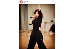 浜崎あゆみ、本番さながら！気迫あふれるリハSHOTに反響「熱気が伝わってくる」「とても素敵で美しい」 画像