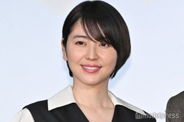 長澤まさみ、チューブトップから美背中見せ「息を呑む美しさ」「セクシー」と反響 画像