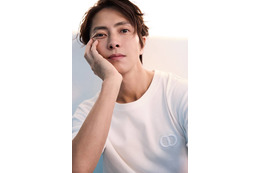 山下智久、自然体な魅力あふれるカジュアルスタイルを披露！国内外での活躍についても本音で語る 画像
