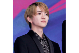 板垣李光人、岡田将生との“美の共演”SHOTにファンうっとり「眼福です」「本当に綺麗すぎる」 画像