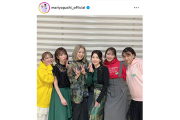 矢口真里「あの時のまま」再結成したメロン記念日とパシャリ！笑顔SHOTに反響「いい写真！！」「永遠のアイドル」 画像