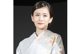 「レア過ぎて涙」前田敦子、松井玲奈との美麗SHOTにファン大歓喜「胸熱すぎます！」 画像