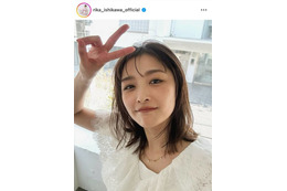 「さすが美しい」石川梨華、爽やかな春服コーデSHOTに反響「キュートすぎます」 画像