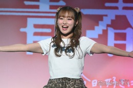 辻ちゃん長女・希空（のあ）、ミニスカから美脚スラリ「スタイル抜群」「小物合わせが可愛い」と反響 画像