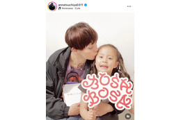 「ママにそっくり」土屋アンナ、6歳次女の顔にキス！ほっこり親子SHOTに反響「めっちゃ可愛い」 画像