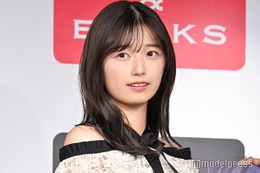 乃木坂46五百城茉央、ミニワンピから美脚披露「可愛い」「スタイル異次元」の声 画像
