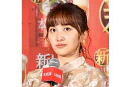 「スタイル良すぎる」ももクロ百田夏菜子、大胆に太もも披露！美脚SHOTにファンうっとり「全てが美しい」 画像