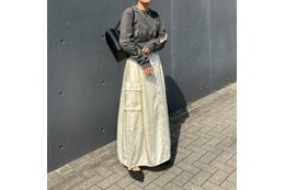 大人の休日に。グラフィックTで差をつける！抜け感が光る大人のモードミックス【40代の毎日コーデ】 画像