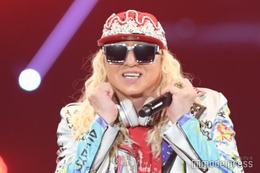 DJ KOO「サツコレ」初登場 ランウェイでマイクパフォーマンス「最高 DO DANCE」【サツコレ2025S/S】 画像