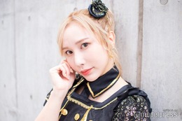 双子妊娠中のヘラヘラ三銃士ありしゃん、ふっくらお腹披露の最新ショットにファン驚き「想像以上の大きさ」「ママカッコいい」