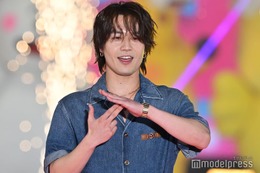 Travis Japan松田元太「ガルアワ」サプライズ登場で“TJポーズ”「たべっ子どうぶつ」生アフレコも披露【GirlsAward 2025SS】 画像