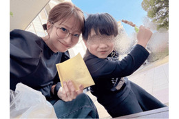 第5子妊娠中の辻希美、三男との“幸せ”休満喫SHOTを公開「時間に追われない休日が最高」