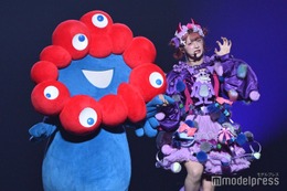 しなこ、ミャクミャクと「歯ラ歯ラ」で激しいダンス プロ意識の高さも明かす【TGC香川2025】 画像