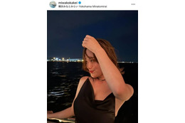 筧美和子、海風を感じるドレスSHOTに「すごくセクシーで綺麗」「どんどん美しくなっておりますね」の声
