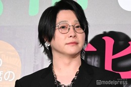 ミセス大森元貴「＃天才」との評価に照れ ラインストーンパンツ着こなす【#真相をお話しします】 画像