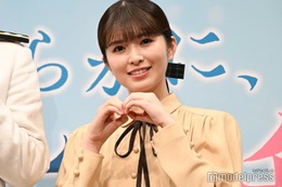 乃木坂46小川彩、メンバーからの“赤ちゃん扱い”告白 9歳の写真再現に会場沸く【波うららかに、めおと日和】 画像