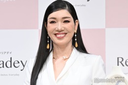 アンミカ、毎日実践している美脚ルーティン公開「参考になる」「真似します」と反響