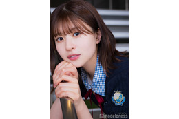日向坂46松田好花、センター・小坂菜緒は「時が経つほど頼もしい背中に」全員選抜への率直な思いも【「Love yourself!」インタビュー】