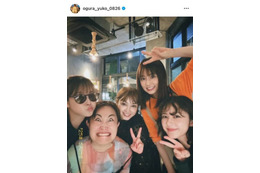 小倉優子、豪華メンバーとの笑顔SHOTにファンほっこり「美人さんばかり」「皆んな輝いてる」 画像